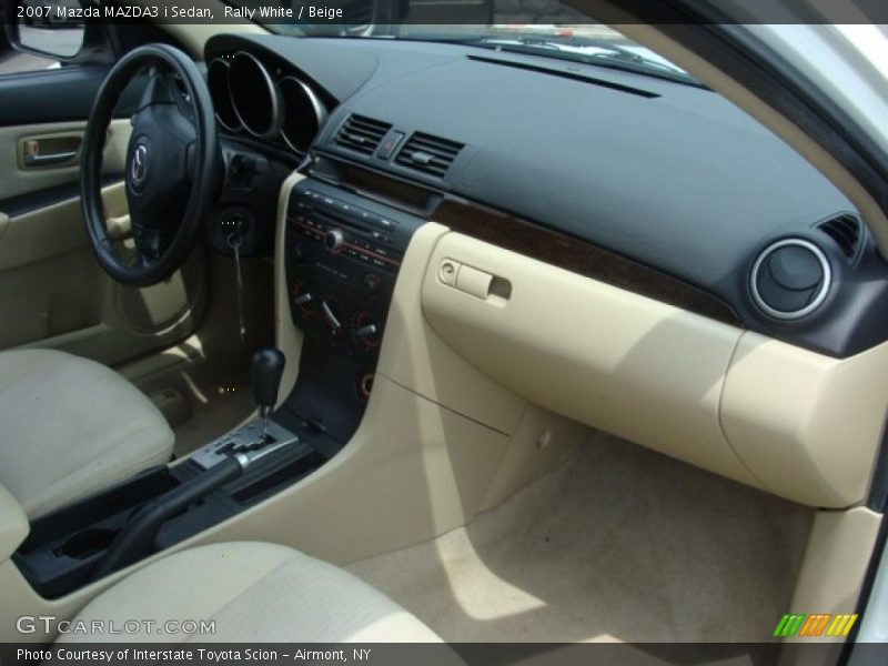 Rally White / Beige 2007 Mazda MAZDA3 i Sedan