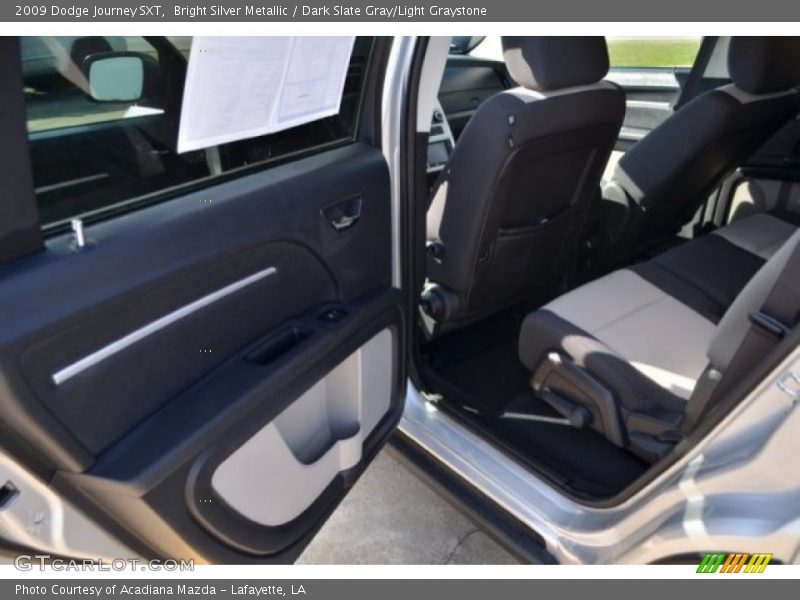 Bright Silver Metallic / Dark Slate Gray/Light Graystone 2009 Dodge Journey SXT