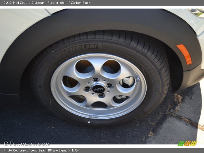 Pepper White / Carbon Black 2012 Mini Cooper Clubman