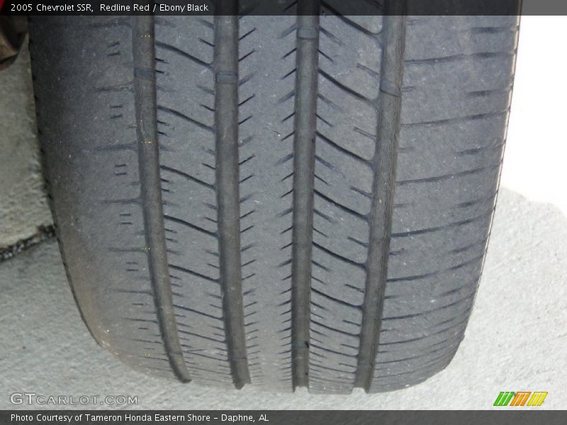 Redline Red / Ebony Black 2005 Chevrolet SSR