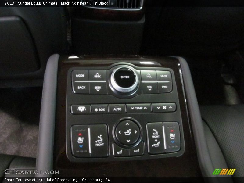 Black Noir Pearl / Jet Black 2013 Hyundai Equus Ultimate