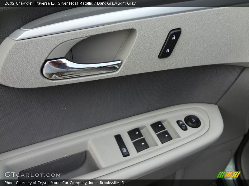 Silver Moss Metallic / Dark Gray/Light Gray 2009 Chevrolet Traverse LS