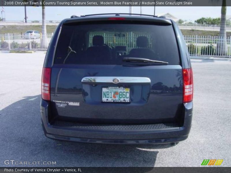 Modern Blue Pearlcoat / Medium Slate Gray/Light Shale 2008 Chrysler Town & Country Touring Signature Series