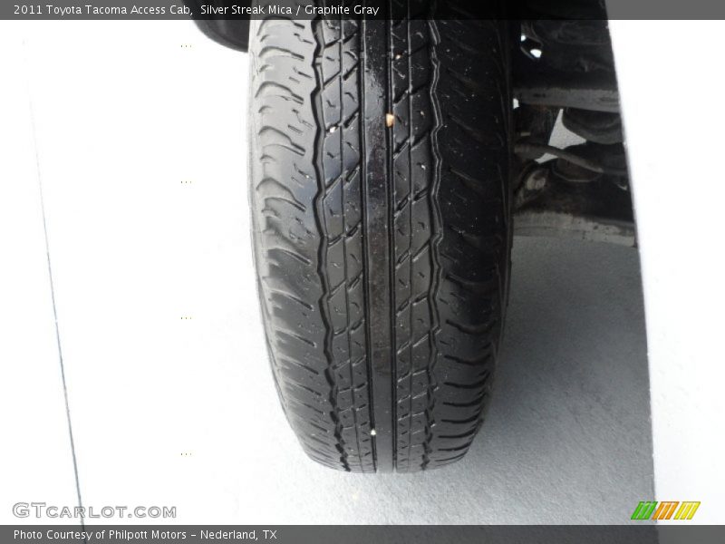 Silver Streak Mica / Graphite Gray 2011 Toyota Tacoma Access Cab