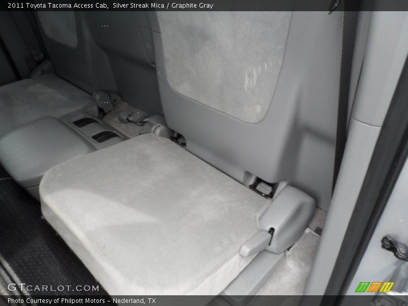 Silver Streak Mica / Graphite Gray 2011 Toyota Tacoma Access Cab