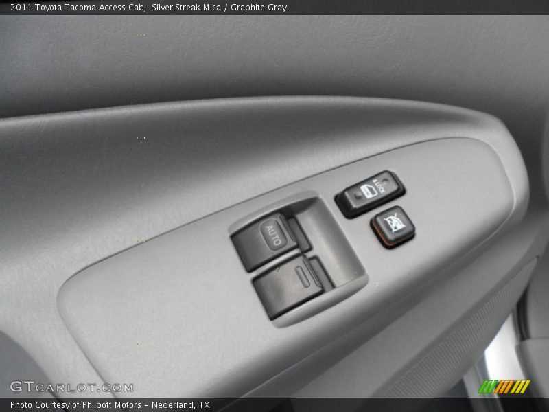 Silver Streak Mica / Graphite Gray 2011 Toyota Tacoma Access Cab