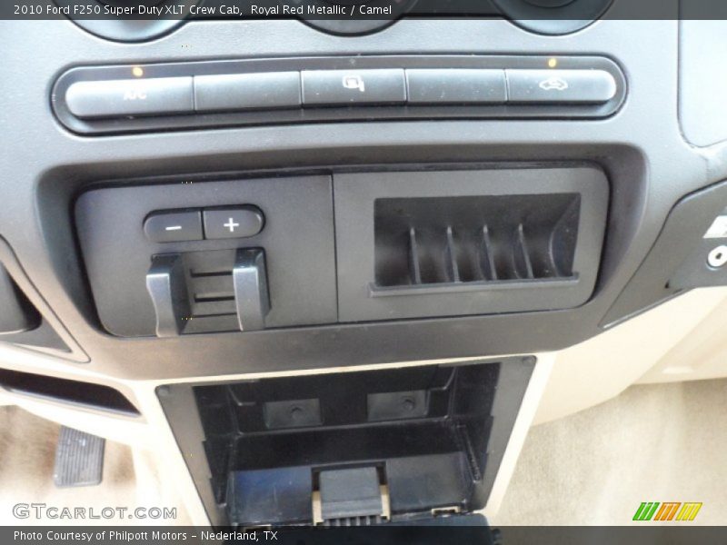 Controls of 2010 F250 Super Duty XLT Crew Cab