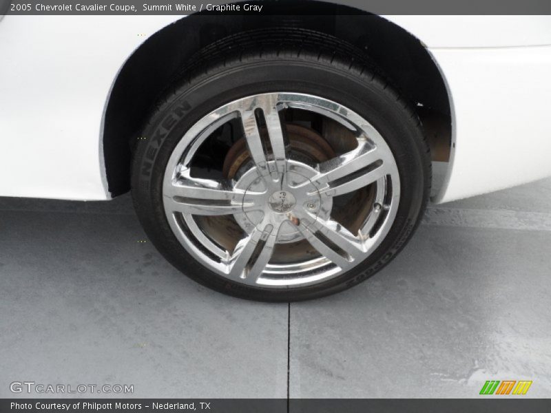Summit White / Graphite Gray 2005 Chevrolet Cavalier Coupe