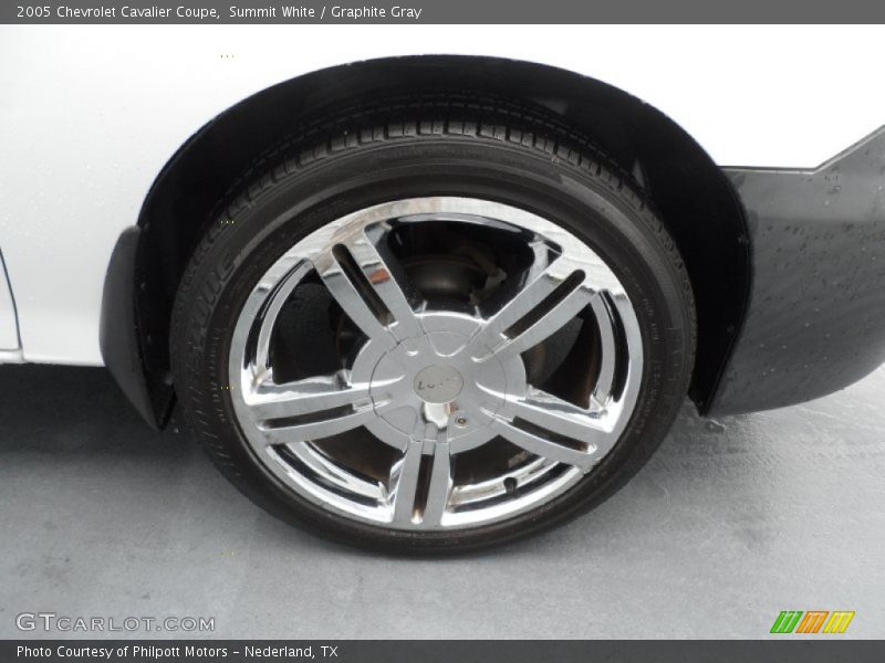 Summit White / Graphite Gray 2005 Chevrolet Cavalier Coupe