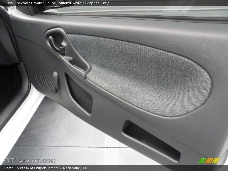 Summit White / Graphite Gray 2005 Chevrolet Cavalier Coupe