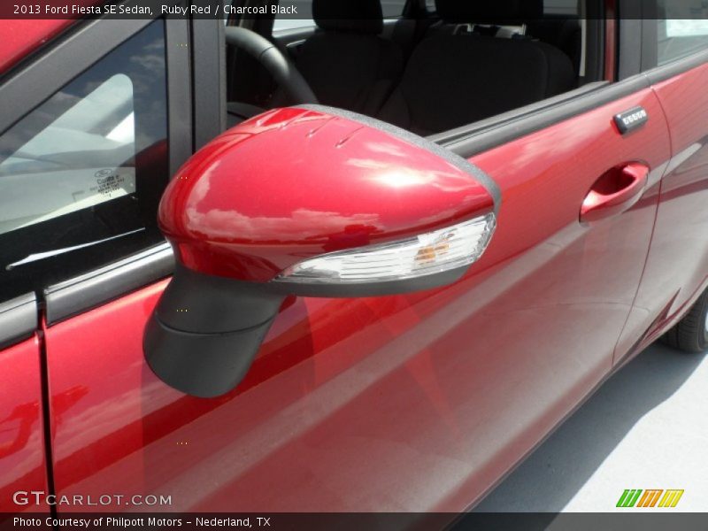 Ruby Red / Charcoal Black 2013 Ford Fiesta SE Sedan