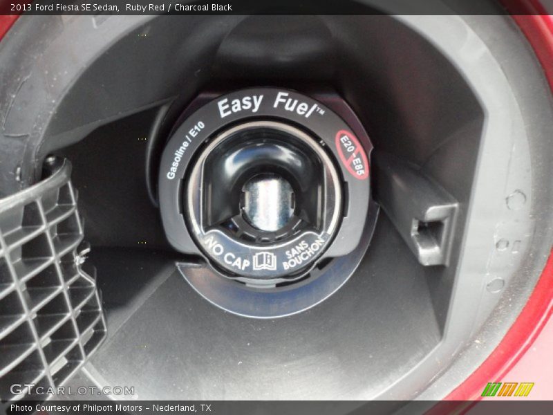Ruby Red / Charcoal Black 2013 Ford Fiesta SE Sedan