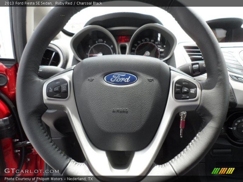  2013 Fiesta SE Sedan Steering Wheel