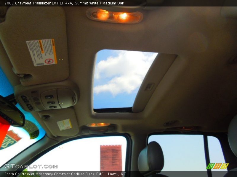 Summit White / Medium Oak 2003 Chevrolet TrailBlazer EXT LT 4x4