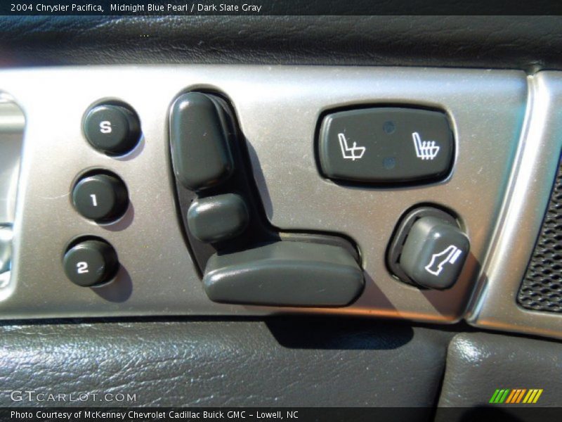 Midnight Blue Pearl / Dark Slate Gray 2004 Chrysler Pacifica