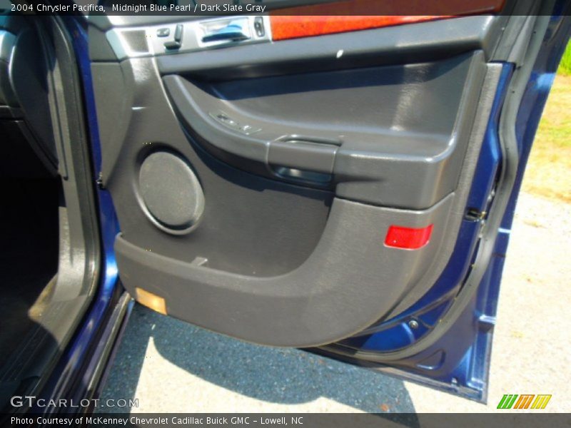 Midnight Blue Pearl / Dark Slate Gray 2004 Chrysler Pacifica