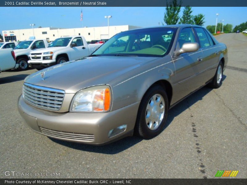 Bronzemist / Neutral Shale 2001 Cadillac DeVille Sedan