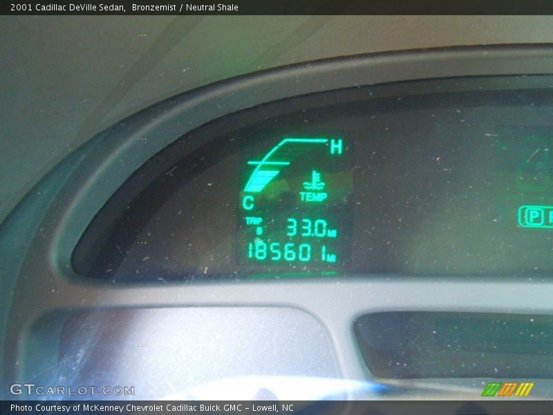Bronzemist / Neutral Shale 2001 Cadillac DeVille Sedan