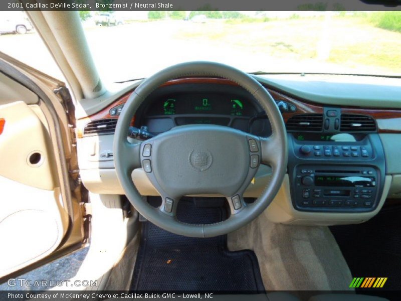 Bronzemist / Neutral Shale 2001 Cadillac DeVille Sedan