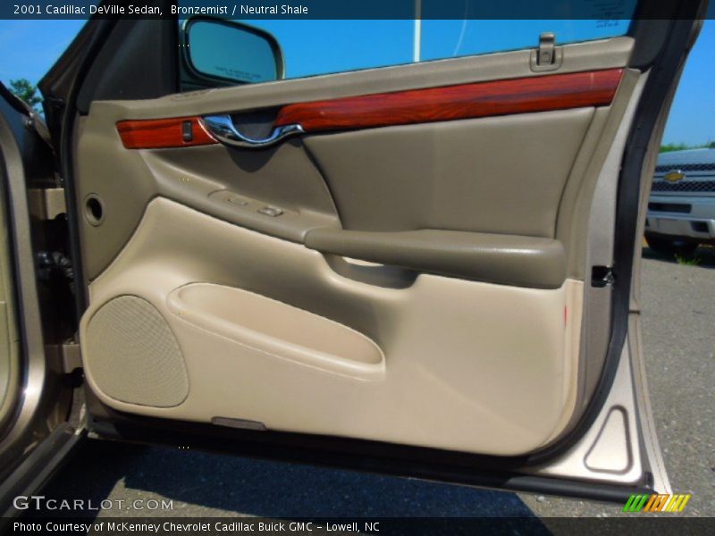 Bronzemist / Neutral Shale 2001 Cadillac DeVille Sedan