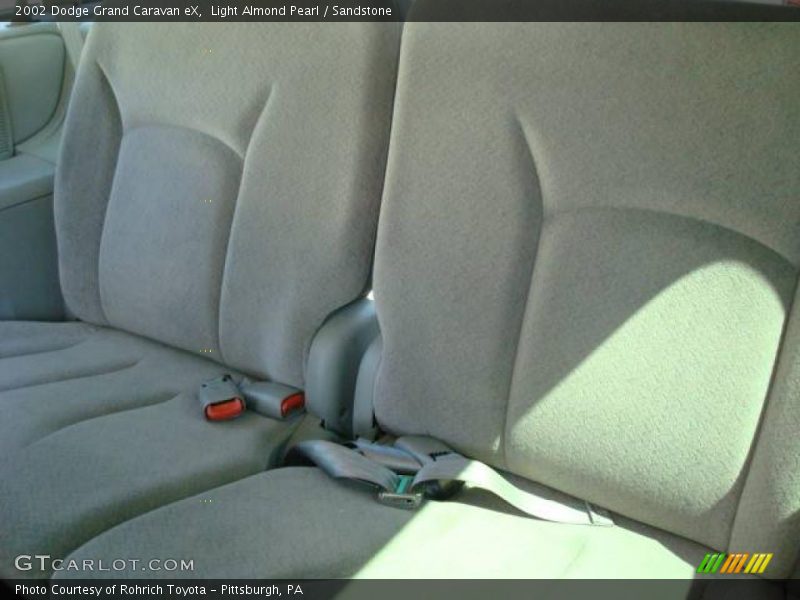 Light Almond Pearl / Sandstone 2002 Dodge Grand Caravan eX
