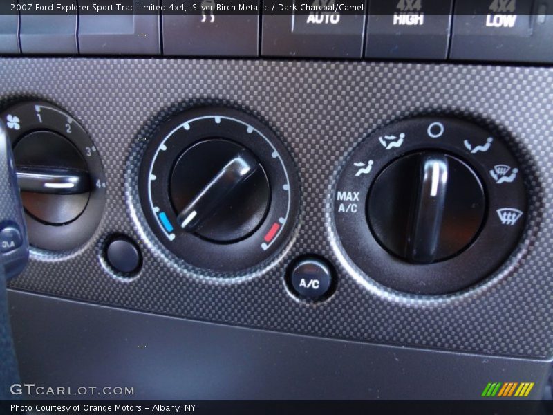 Silver Birch Metallic / Dark Charcoal/Camel 2007 Ford Explorer Sport Trac Limited 4x4