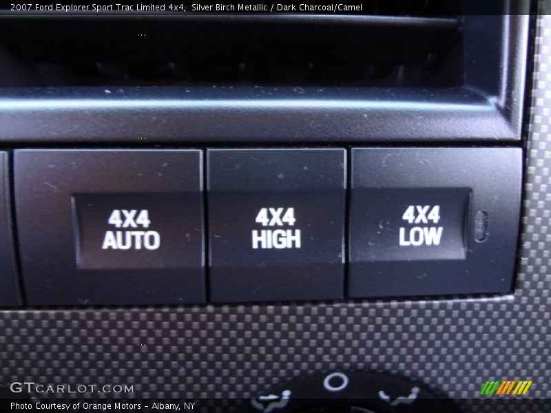 Silver Birch Metallic / Dark Charcoal/Camel 2007 Ford Explorer Sport Trac Limited 4x4