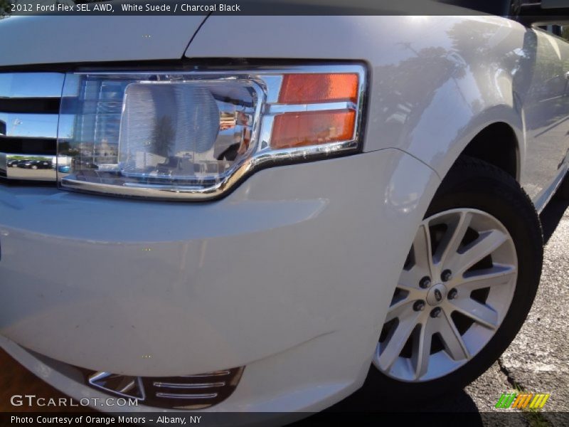 White Suede / Charcoal Black 2012 Ford Flex SEL AWD