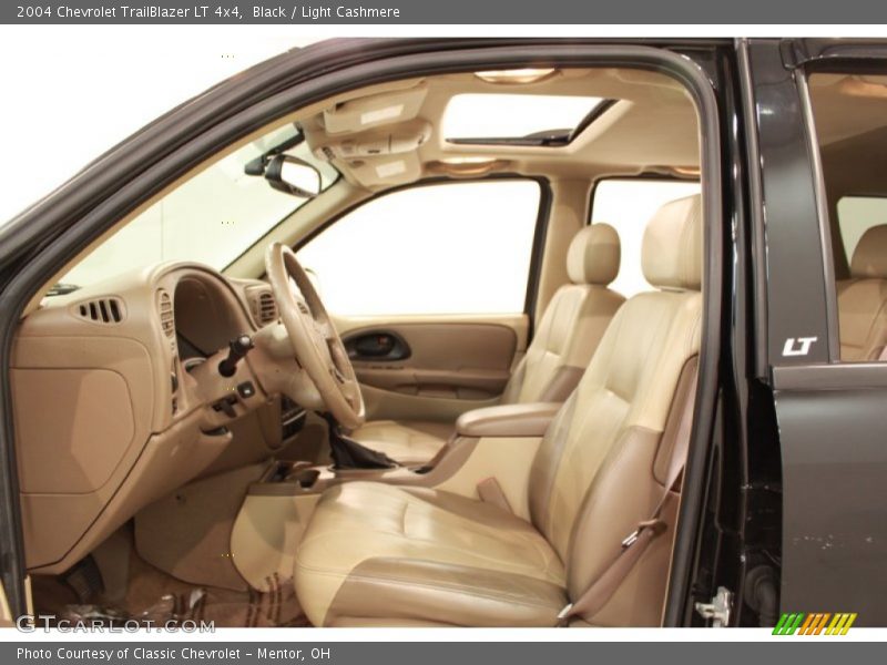 Front Seat of 2004 TrailBlazer LT 4x4