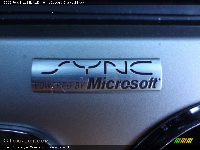 White Suede / Charcoal Black 2012 Ford Flex SEL AWD