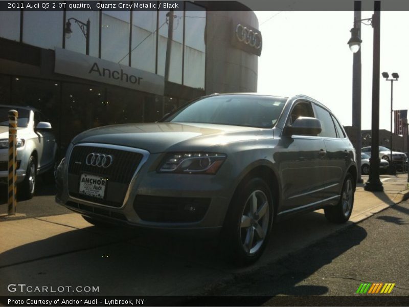 Quartz Grey Metallic / Black 2011 Audi Q5 2.0T quattro