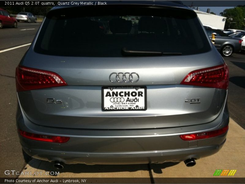 Quartz Grey Metallic / Black 2011 Audi Q5 2.0T quattro