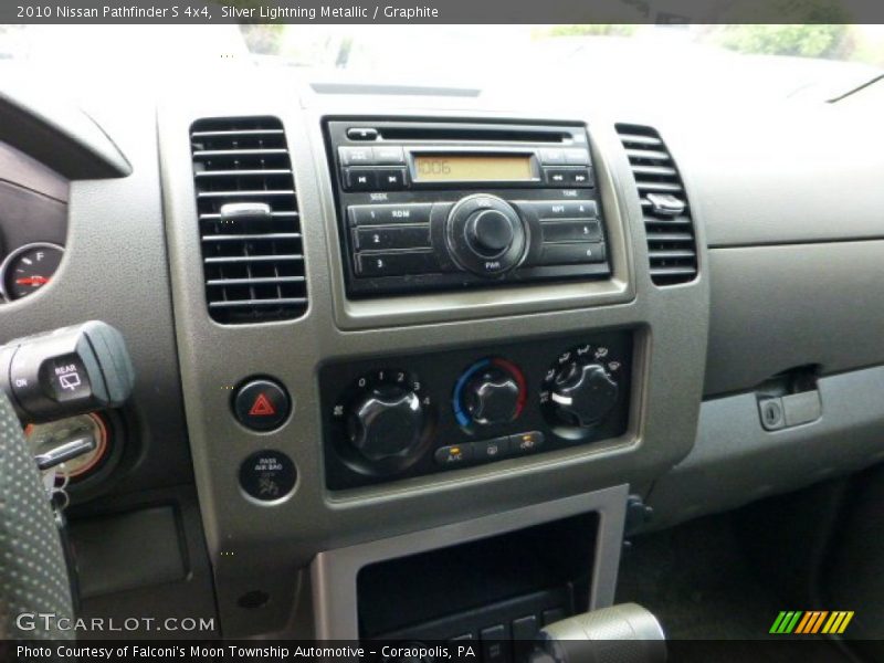 Silver Lightning Metallic / Graphite 2010 Nissan Pathfinder S 4x4