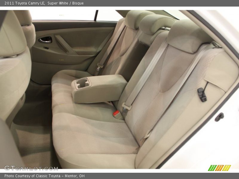 Super White / Bisque 2011 Toyota Camry LE