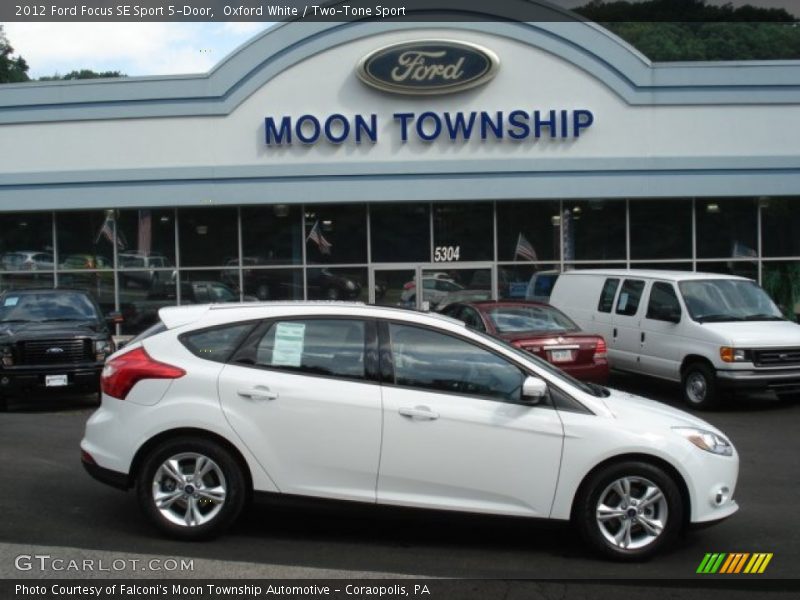 Oxford White / Two-Tone Sport 2012 Ford Focus SE Sport 5-Door