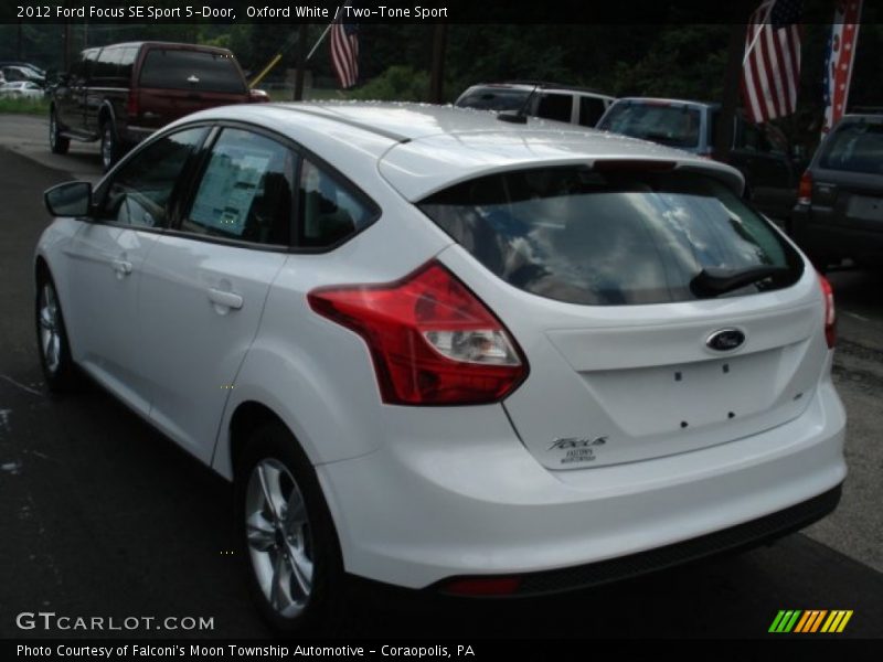Oxford White / Two-Tone Sport 2012 Ford Focus SE Sport 5-Door