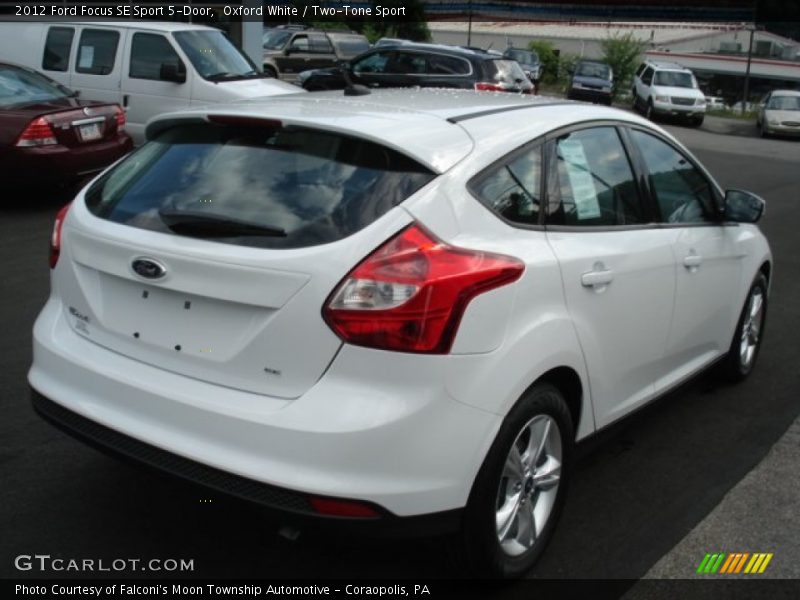 Oxford White / Two-Tone Sport 2012 Ford Focus SE Sport 5-Door