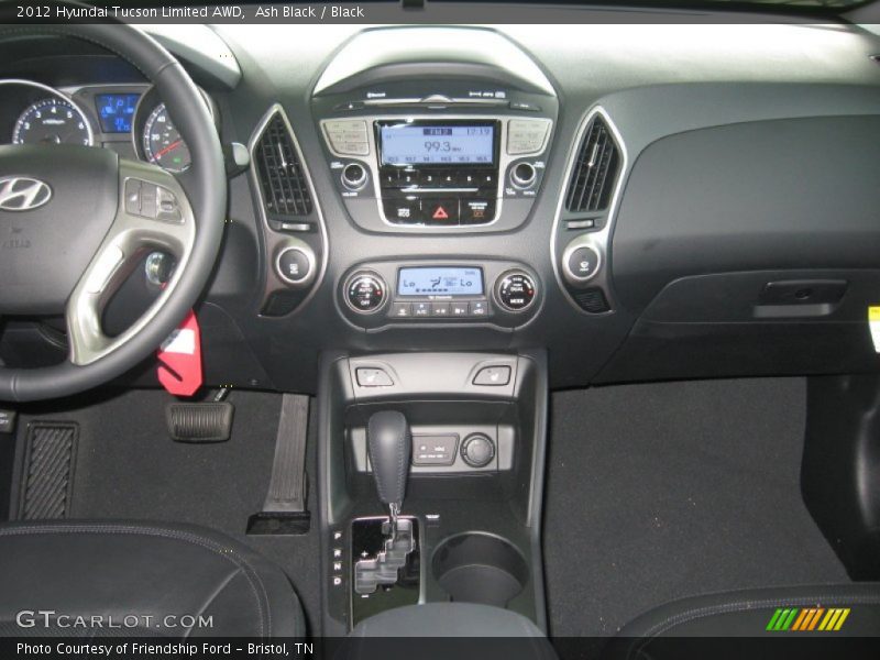 Dashboard of 2012 Tucson Limited AWD