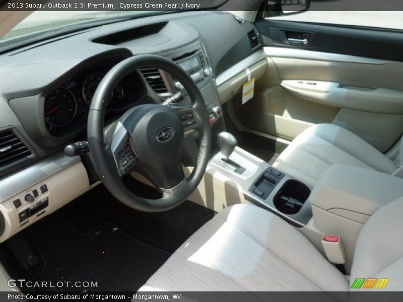 Cypress Green Pearl / Ivory 2013 Subaru Outback 2.5i Premium