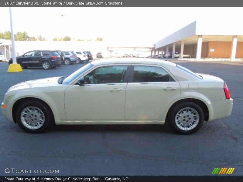 Stone White / Dark Slate Gray/Light Graystone 2007 Chrysler 300