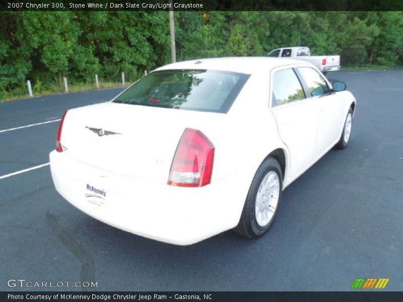 Stone White / Dark Slate Gray/Light Graystone 2007 Chrysler 300