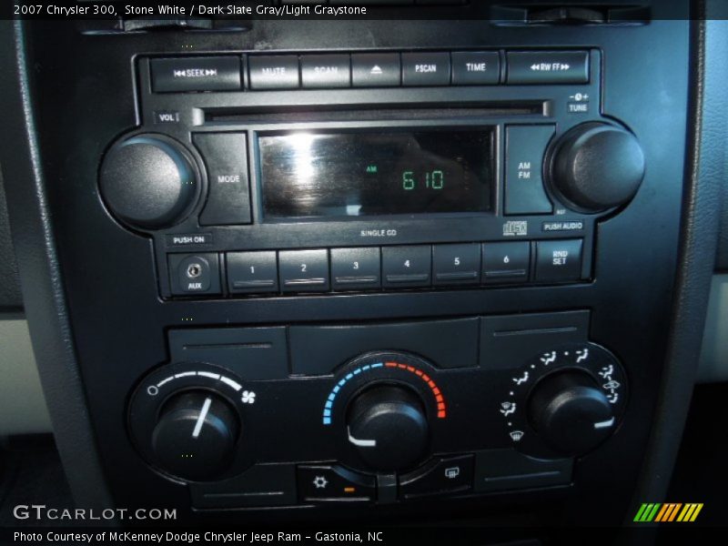 Stone White / Dark Slate Gray/Light Graystone 2007 Chrysler 300