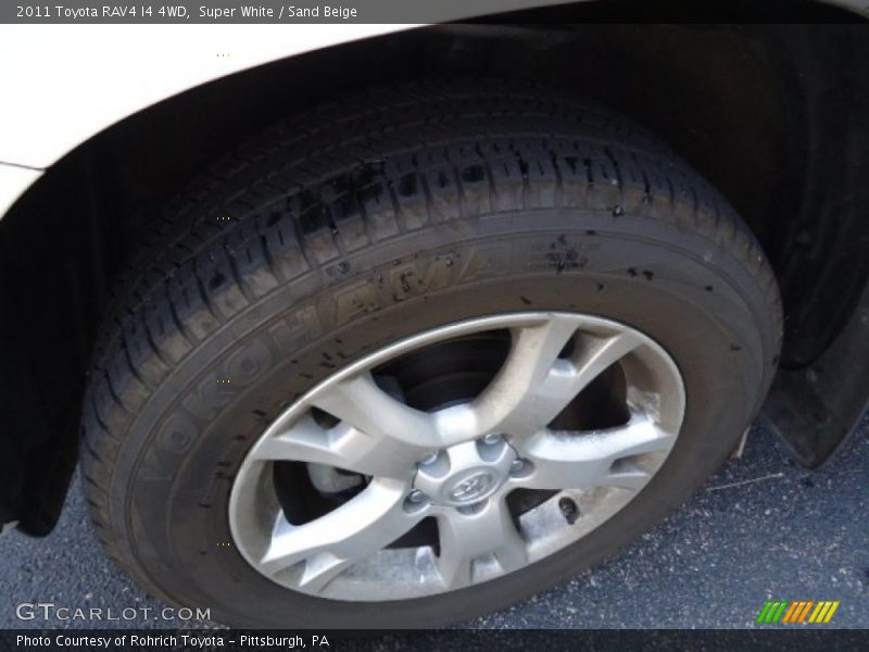 Super White / Sand Beige 2011 Toyota RAV4 I4 4WD