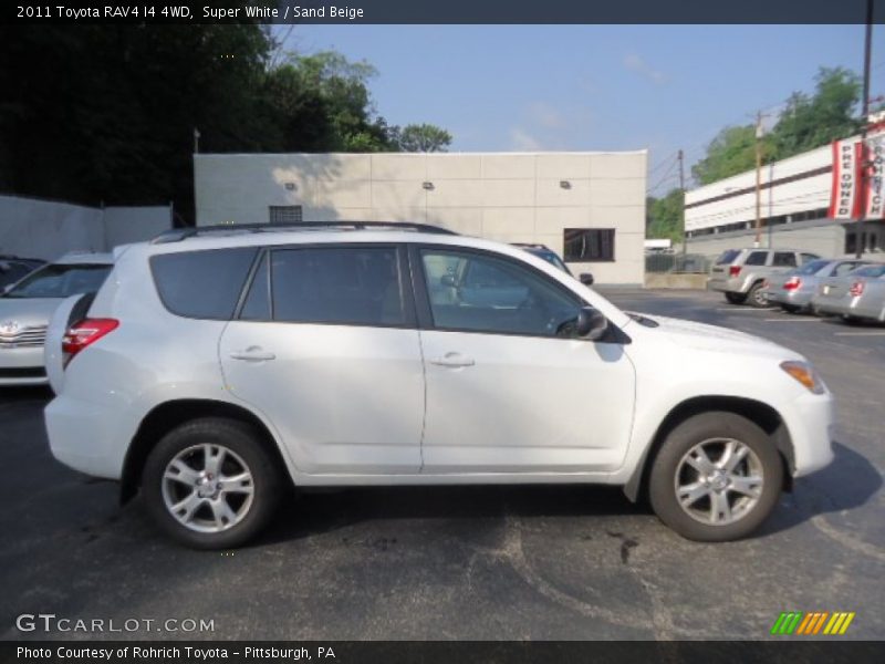 Super White / Sand Beige 2011 Toyota RAV4 I4 4WD