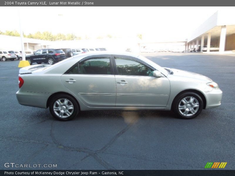 Lunar Mist Metallic / Stone 2004 Toyota Camry XLE