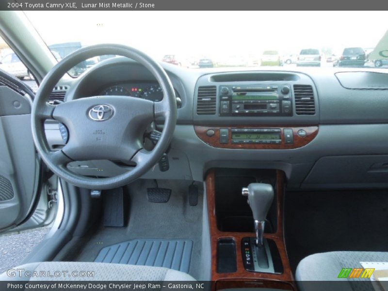 Lunar Mist Metallic / Stone 2004 Toyota Camry XLE