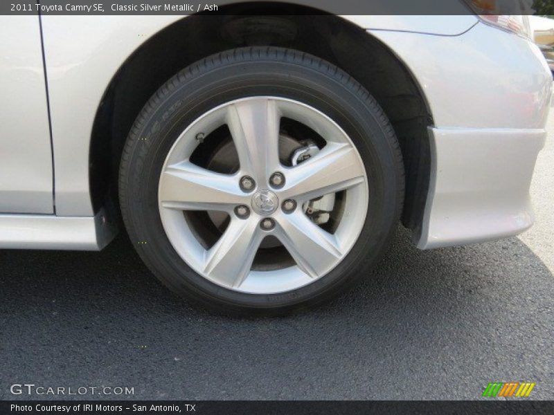 Classic Silver Metallic / Ash 2011 Toyota Camry SE