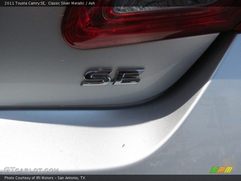 Classic Silver Metallic / Ash 2011 Toyota Camry SE