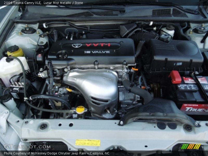 Lunar Mist Metallic / Stone 2004 Toyota Camry XLE