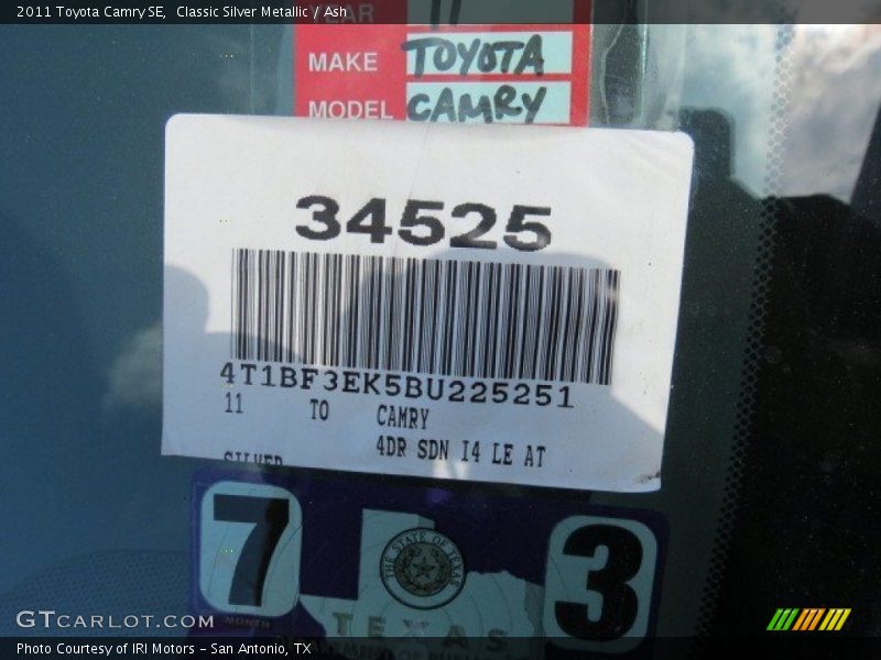 Classic Silver Metallic / Ash 2011 Toyota Camry SE